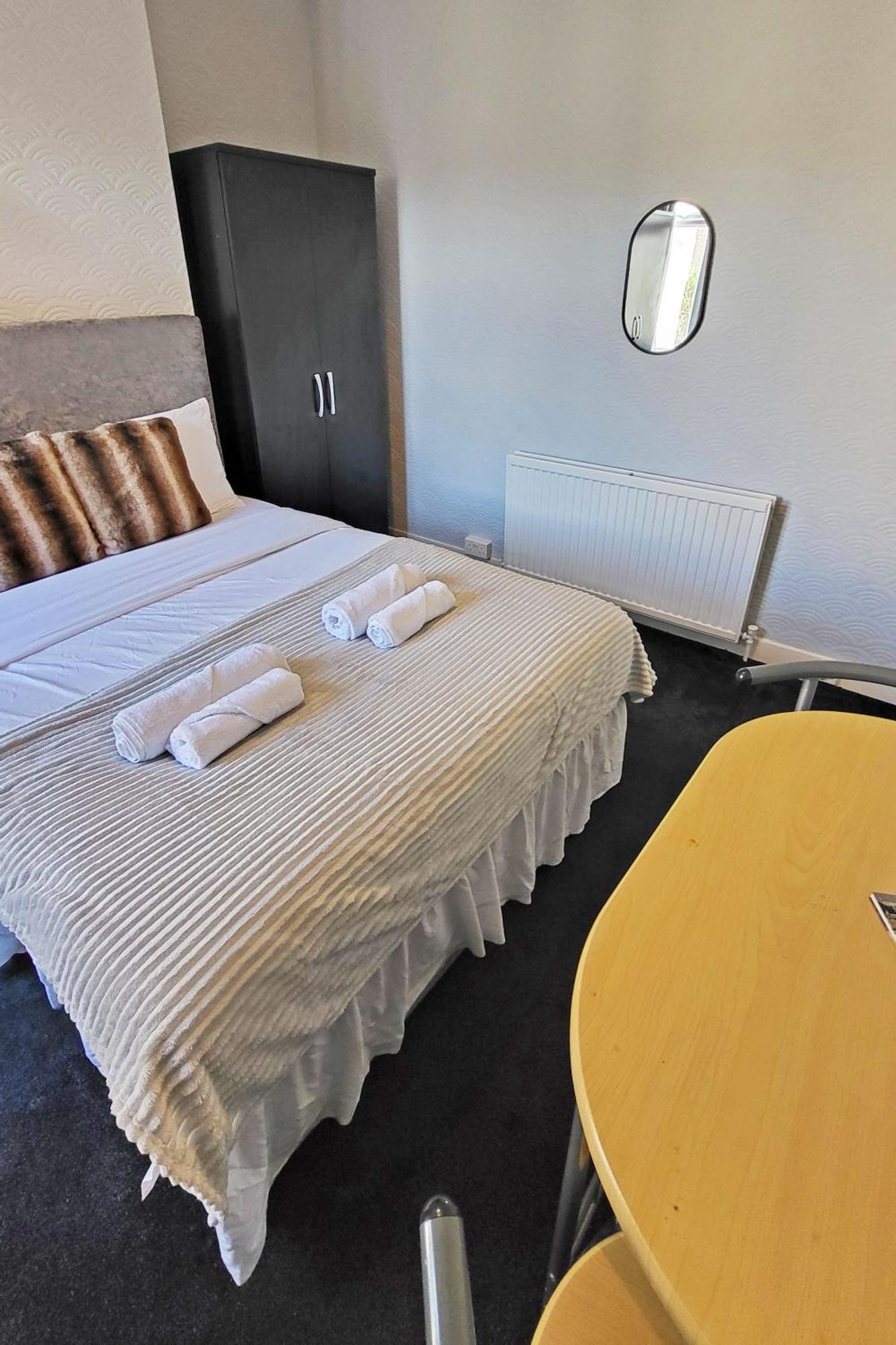 Spacious Room Londres Extérieur photo